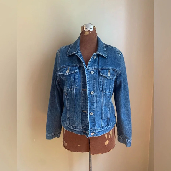 Eddie Bauer Women’s Denim
Blue Jean Jacket Size small classic jean coat - Picture 1 of 7